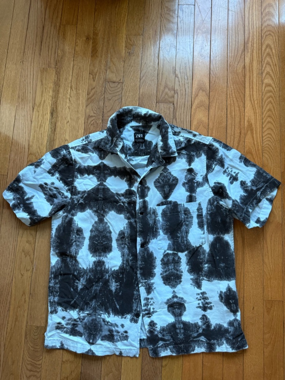 Zara Black & Blue Tie-Dye Short Sleeve Button Down